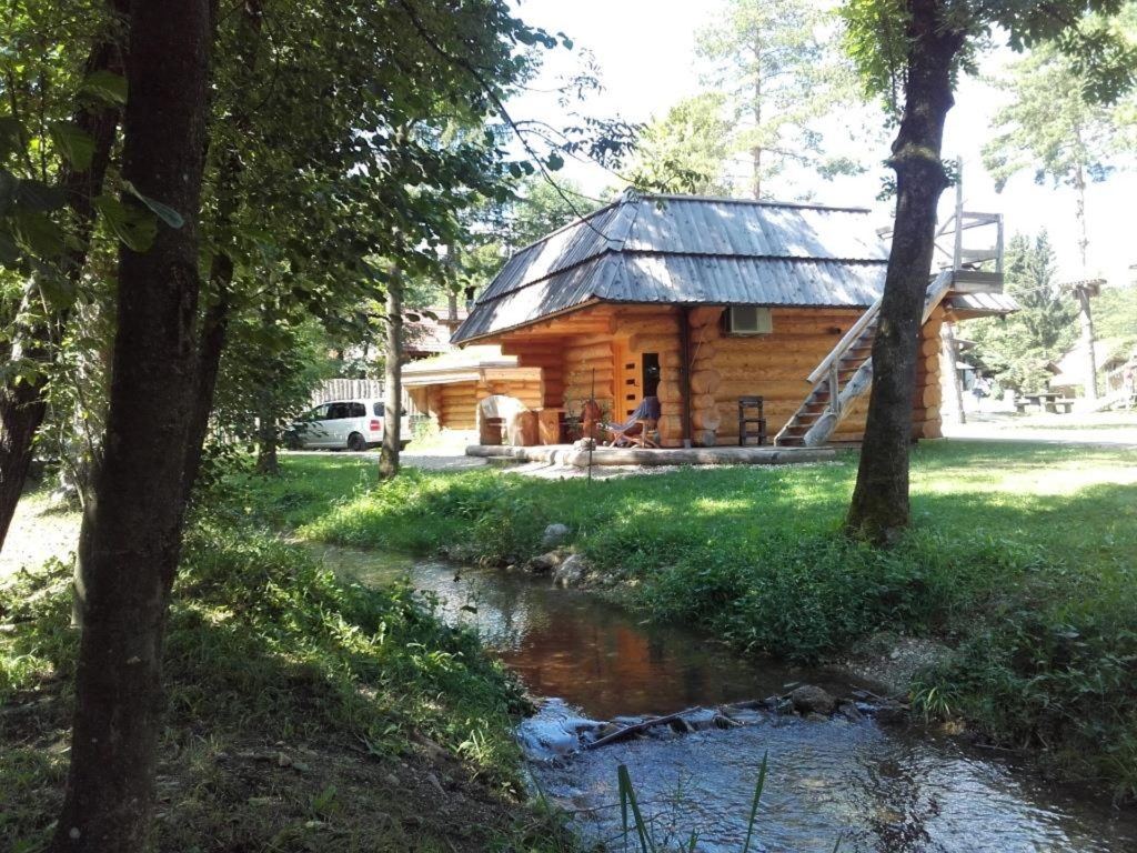 Kemp Menina, Savinjské údolí, Slovinsko