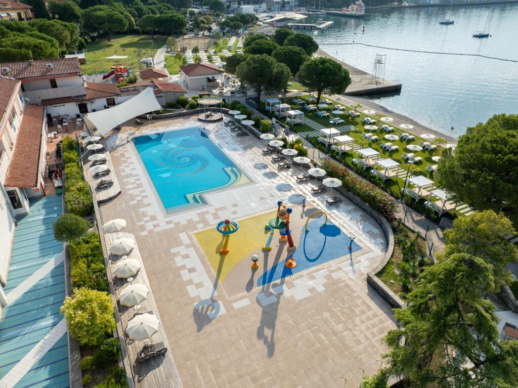 Bazén Hotelu Vile Park a pláž Istriana, St. Bernardin, Portorož